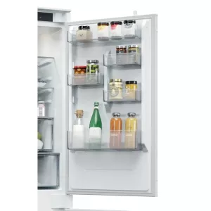 Candy ugradni frižider ECNBQT3518E