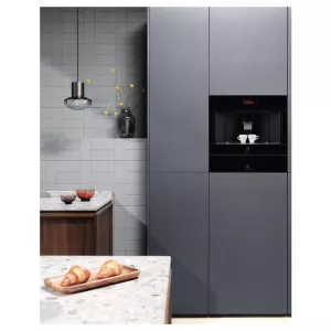 Electrolux ugradni espreso aparat KBC85Z